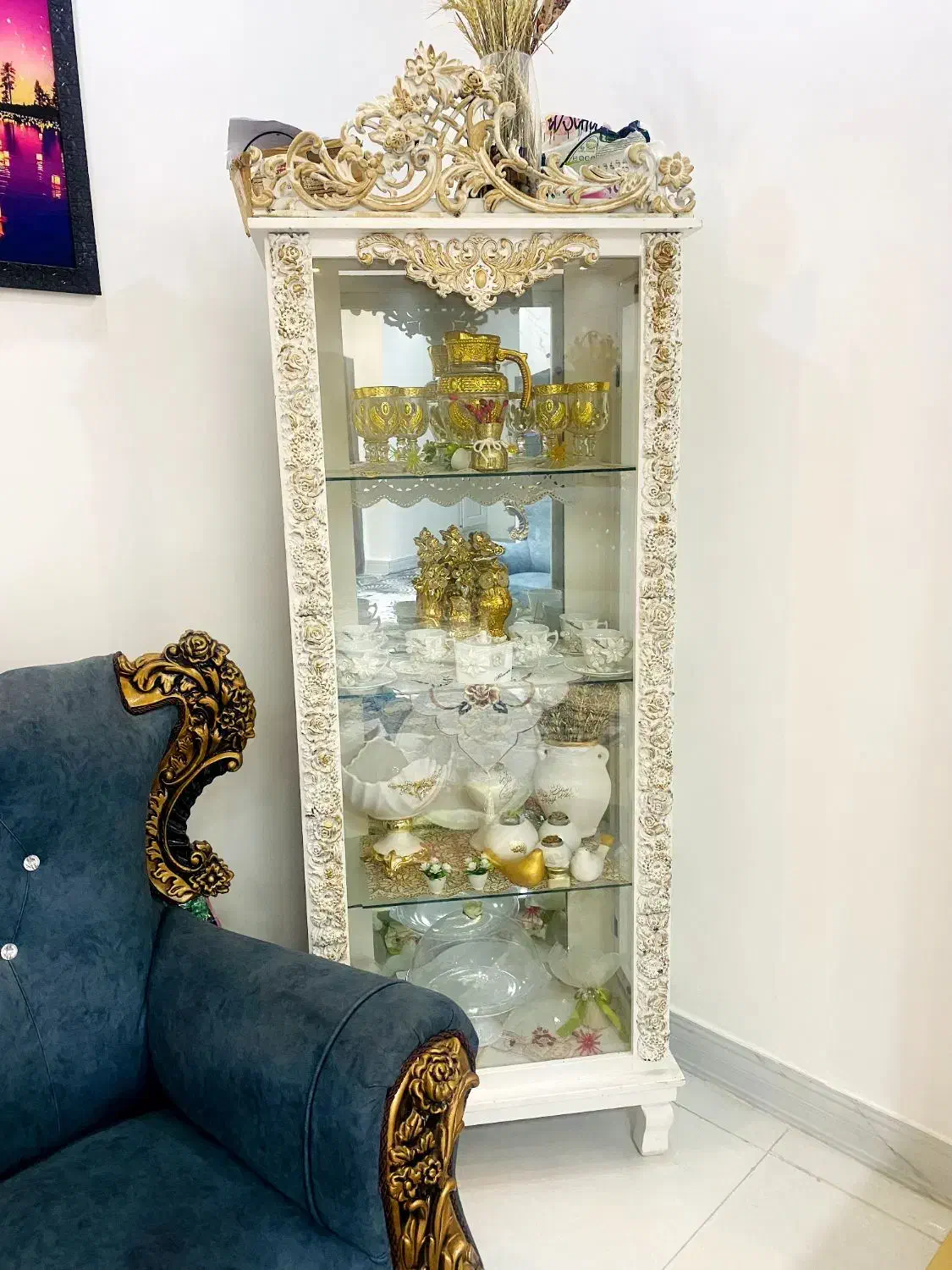 مبل سلطنتی و بوفه|مبلمان خانگی و میز عسلی|دوگنبدان, |دیوار