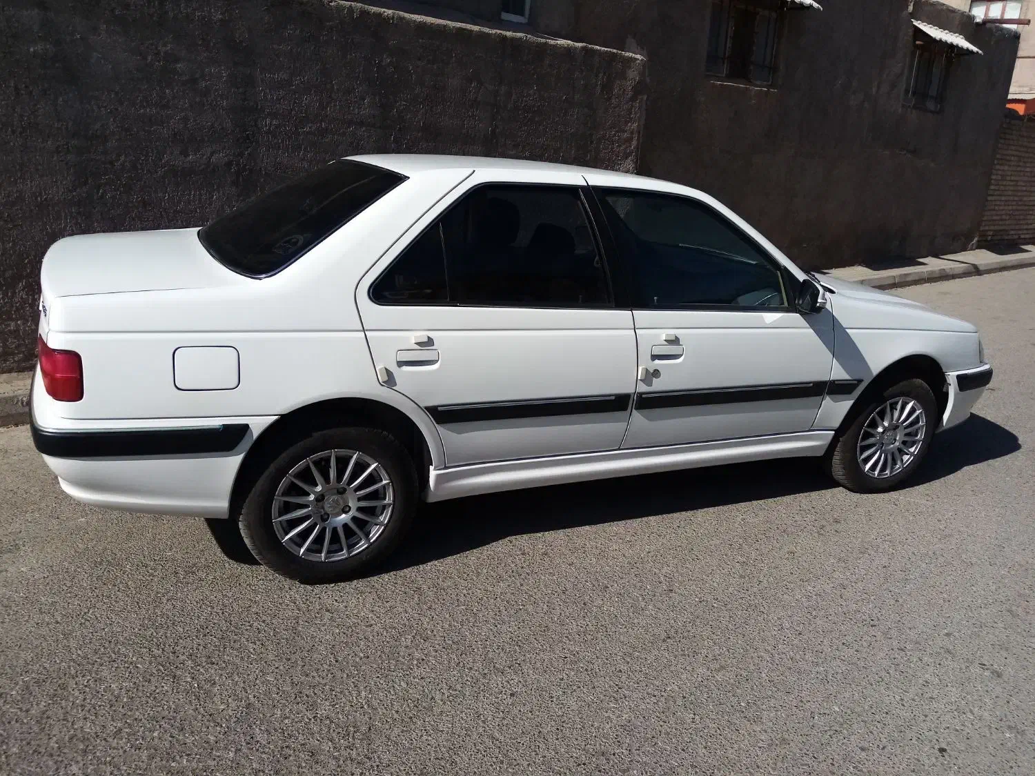 پژو پارس 402 موتور جدید نیمه سفارشی|خودرو سواری و وانت|تربتحیدریه, بازار|دیوار