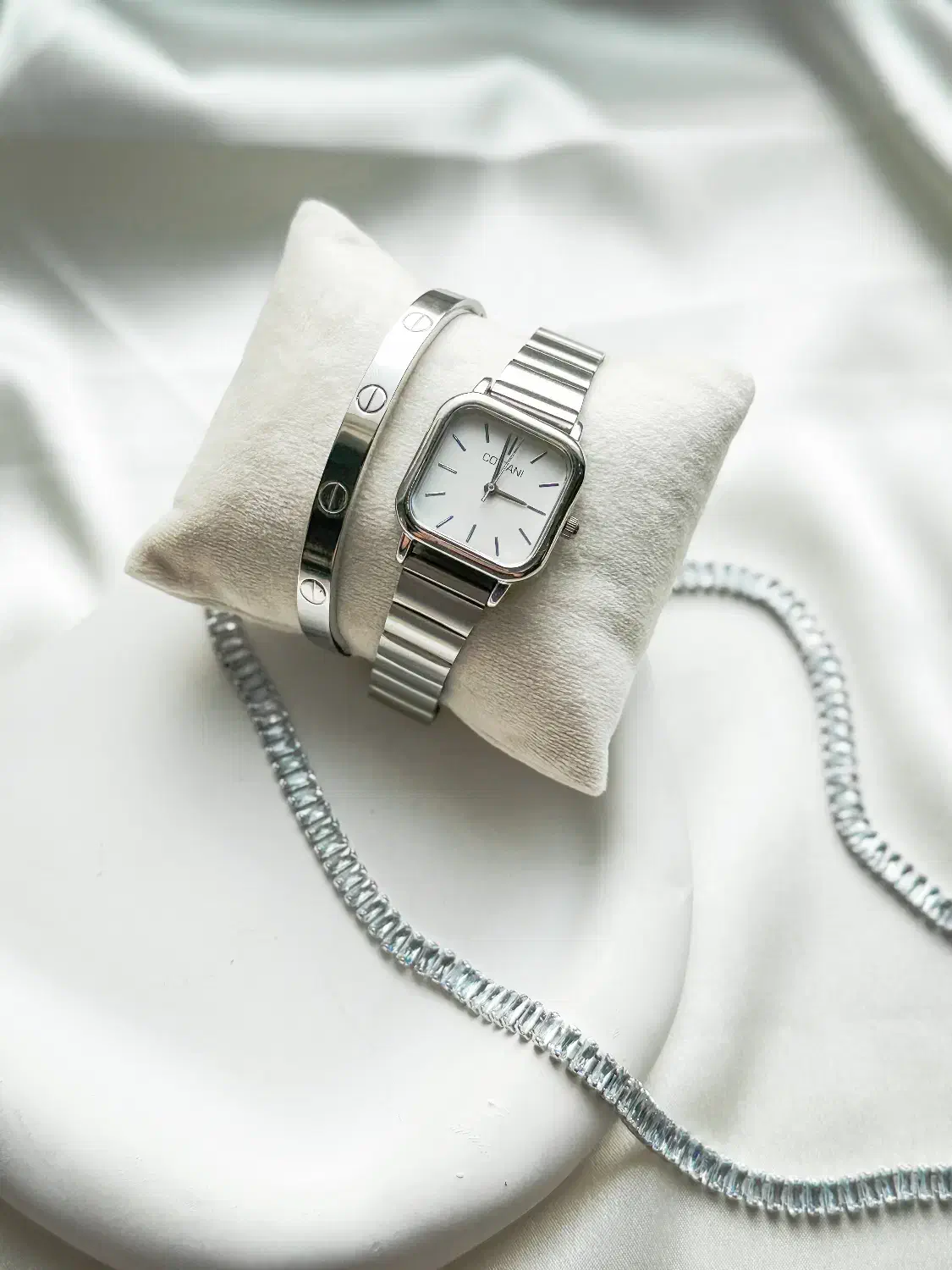 ساعت های ریلی|ساعت|رشت, توشیبا|دیوار