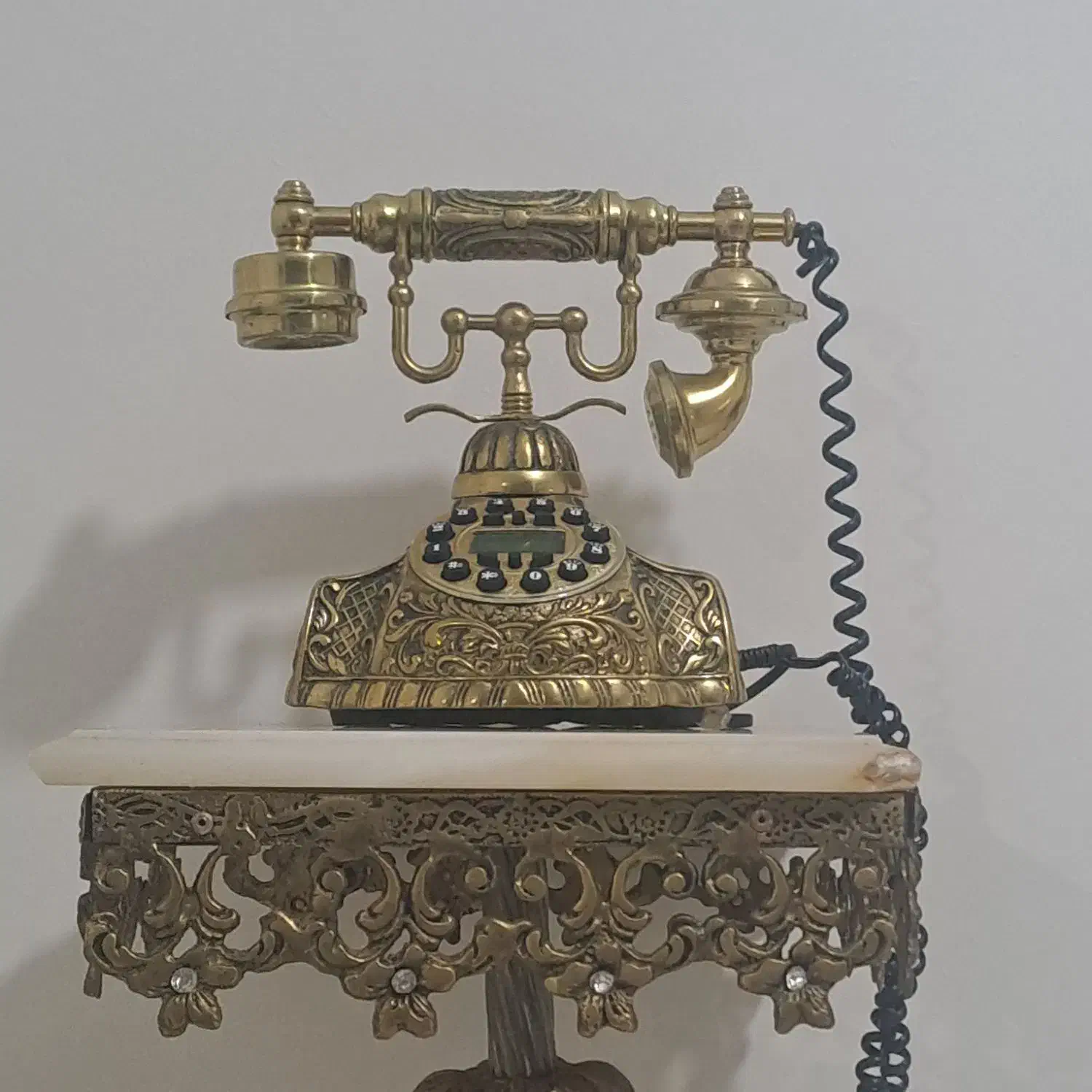 میز و تلفن برنجی|میز تلفن|تهران, شهید اسدی|دیوار