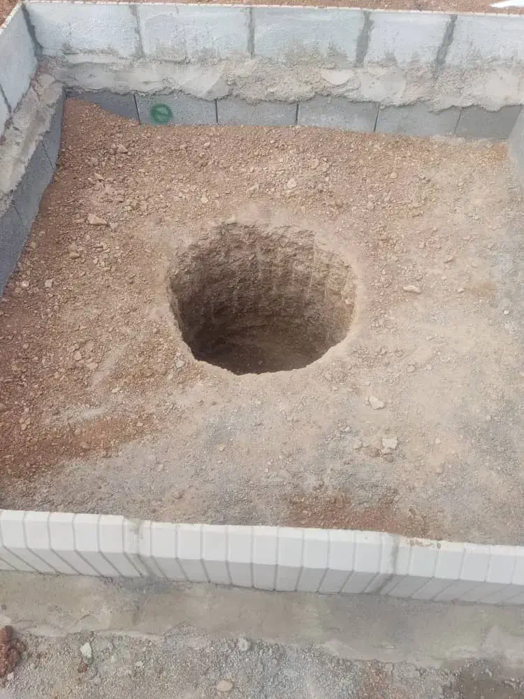 حفر چاه و چاه کن|خدمات پیشه و مهارت|شاهینشهر, فردوسی|دیوار