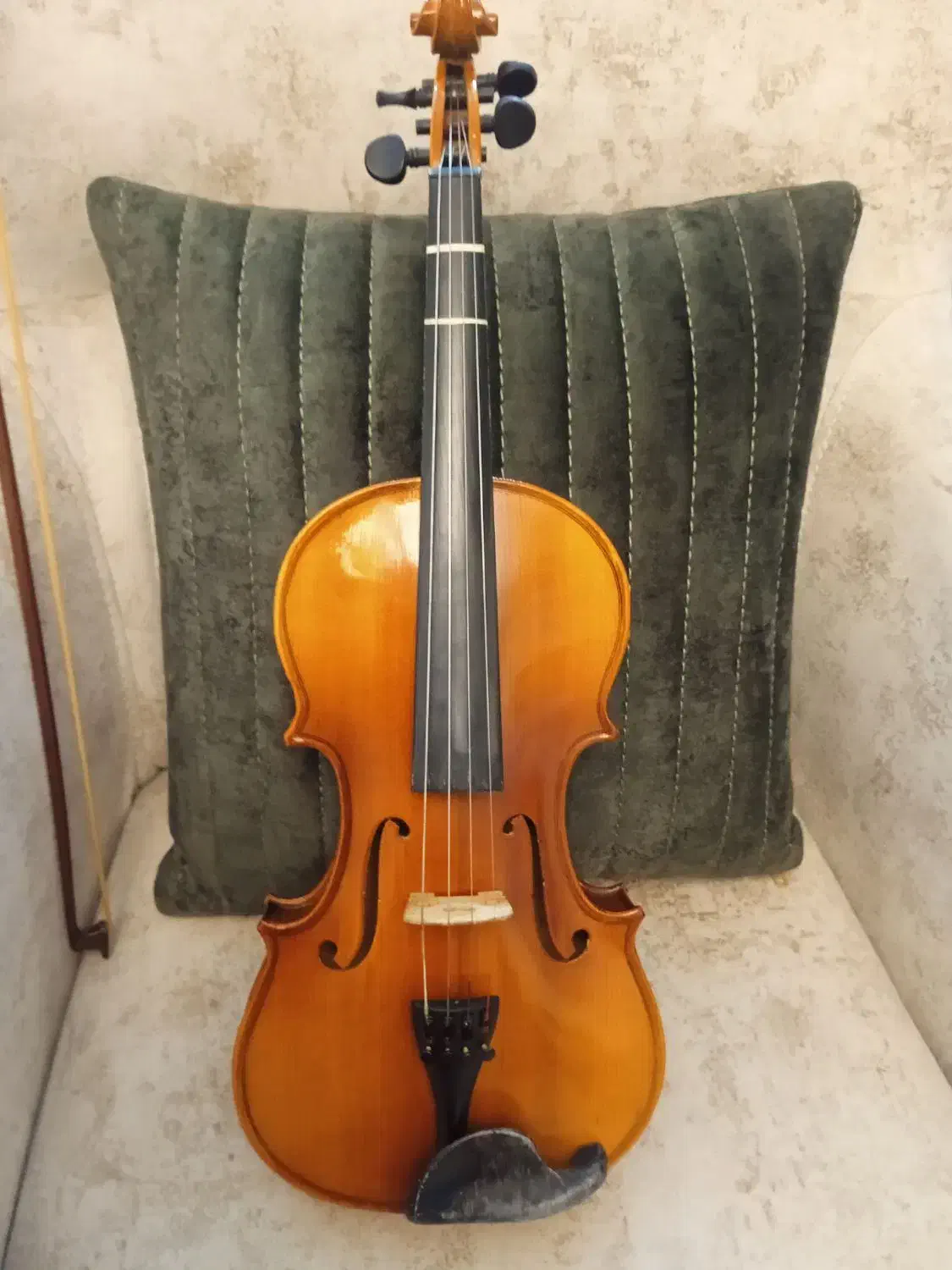 ویالون|ویولن|گرگان, |دیوار