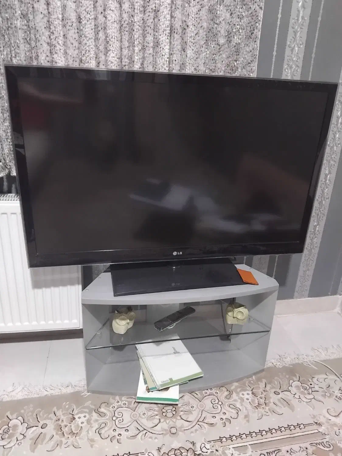 ال جی ۴۹ اینچ|تلویزیون و پروژکتور|ایلام, |دیوار