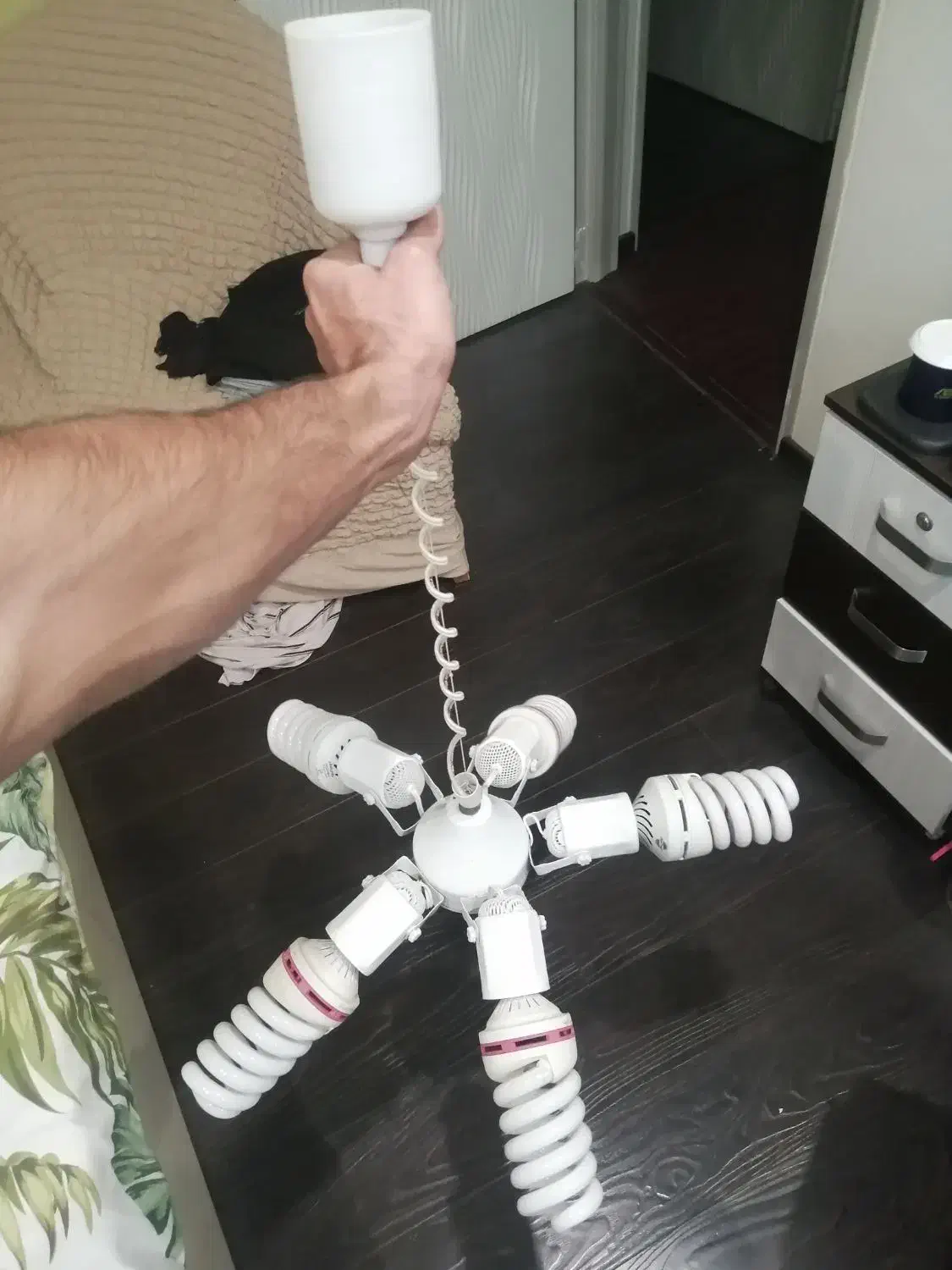 لوستر 5 شاخه و لامپ کم مصرف|لوستر و چراغ آویز|تبریز, |دیوار