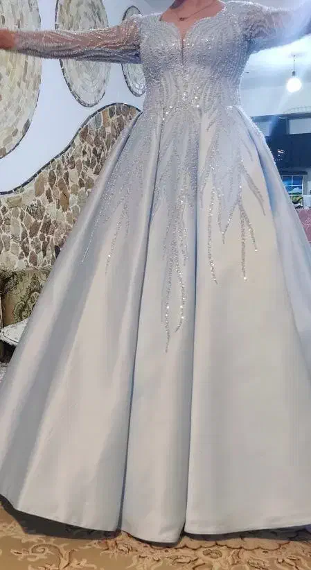 لباس عقدی|لباس|کوهدشت, |دیوار