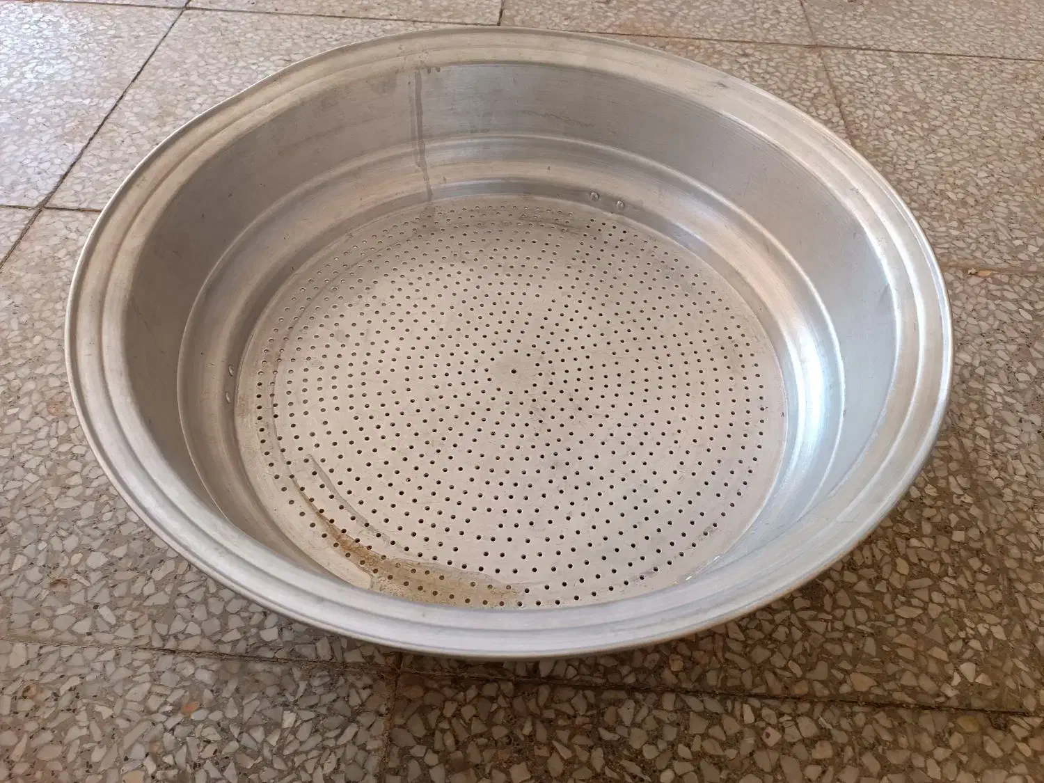 آبکش و لگن|ظروف پخت‌وپز|شاهین‌شهر, شهرک هشت بهشت|دیوار