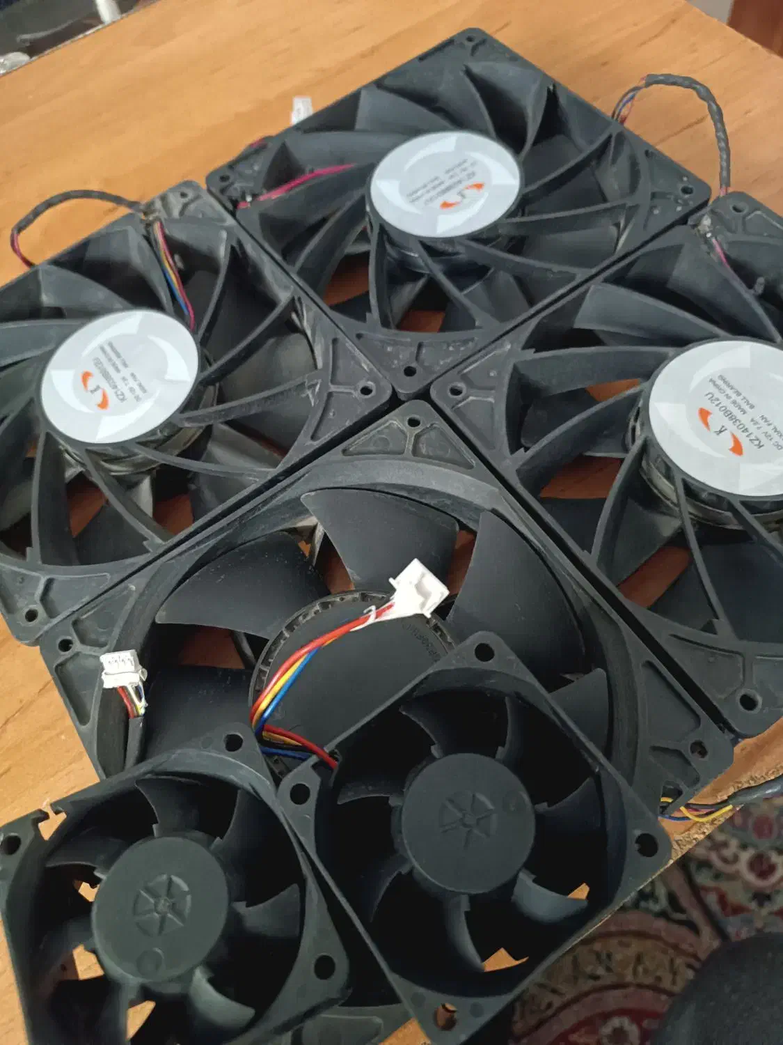 فن ماینر و پاور|قطعات و لوازم جانبی رایانه|شیراز, شاهجیان|دیوار