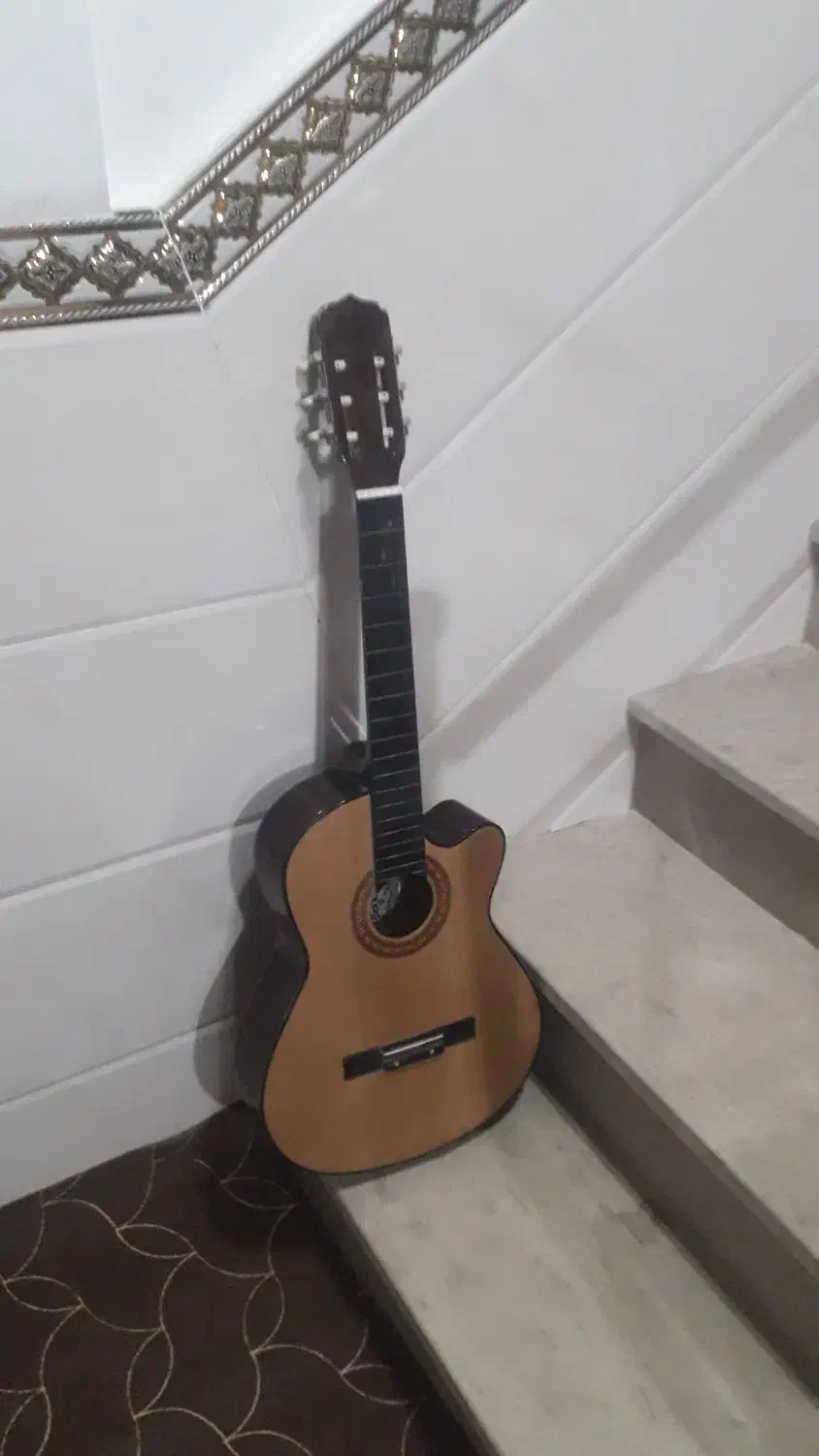 گیتار|گیتار، بیس، امپلیفایر|رباطکریم, الارد|دیوار