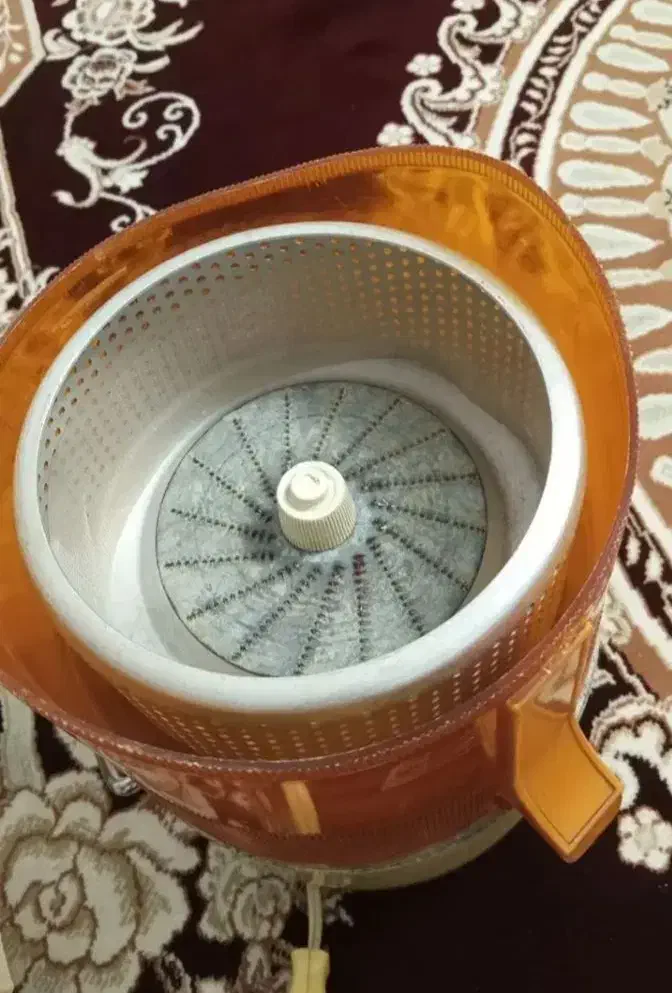 آب میوه گیری قدیمی مفت|آبمیوهگیر و آبمرکباتگیر|قرچک, مهدیه|دیوار