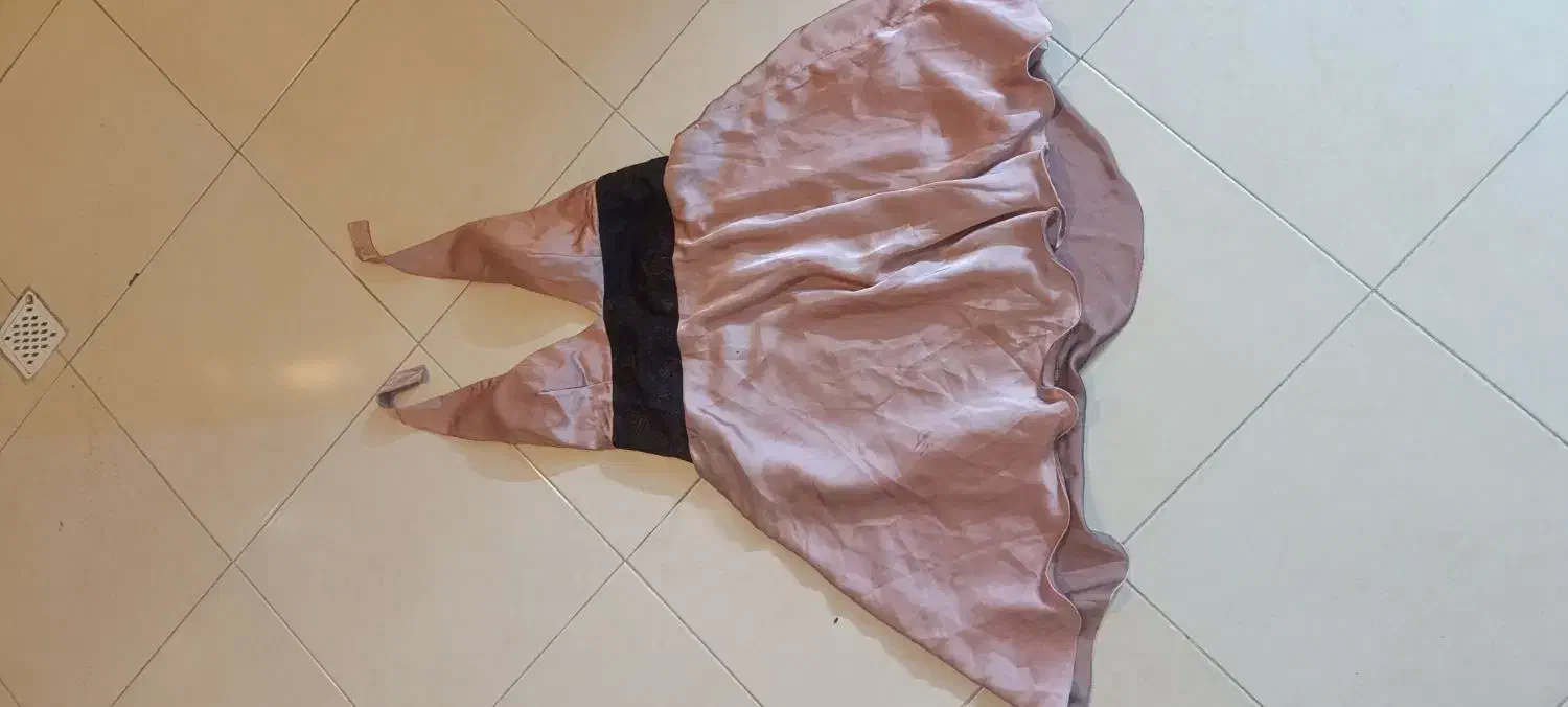 لباس|لباس|گلبهار, شهر جدید گلبهار|دیوار