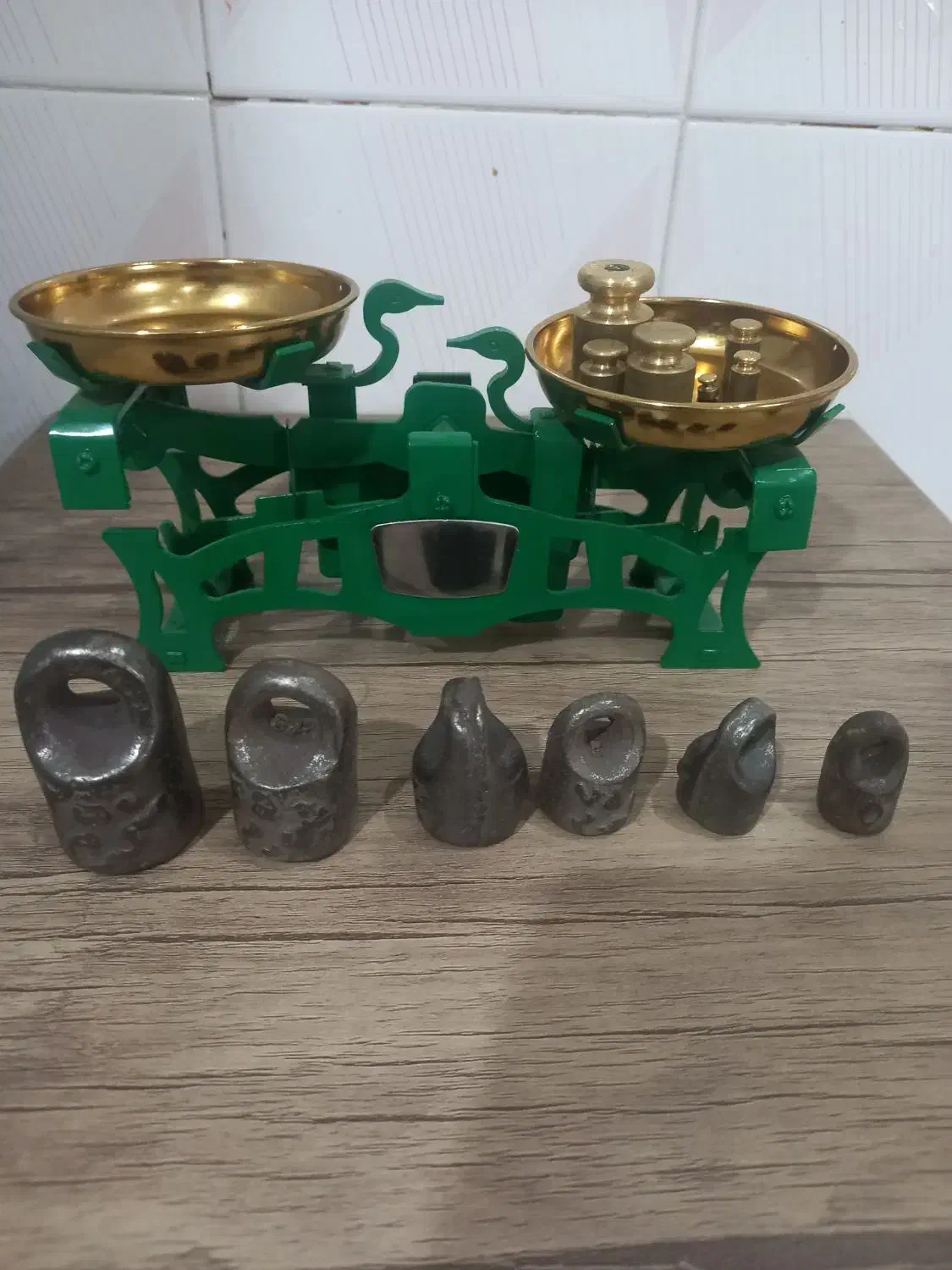 سنگ برنجی ترازو نیم کیلویی و هاونگ برنجی|کلکسیون اشیاء عتیقه|تهران, شوش|دیوار