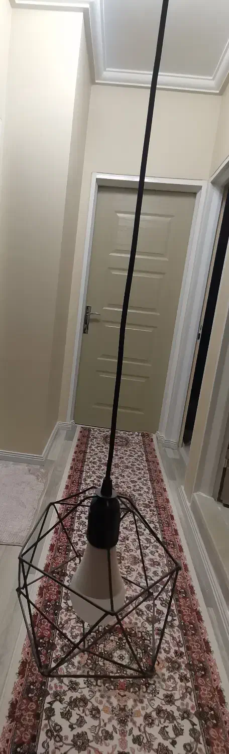 لوستر فانتزی سه شاخه شش ضلعی سالم در حد نو|لوستر و چراغ آویز|تبریز, |دیوار