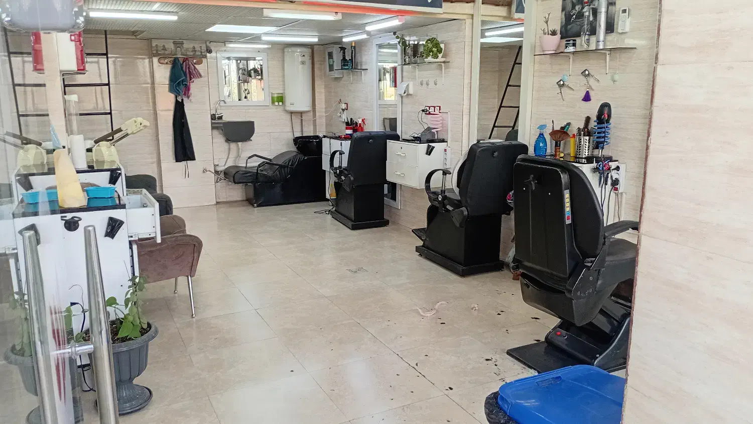 استخدام آرایشگر ماهر|استخدام درمانی، زیبایی، بهداشتی|صدرا-فارس, فاز ۲|دیوار