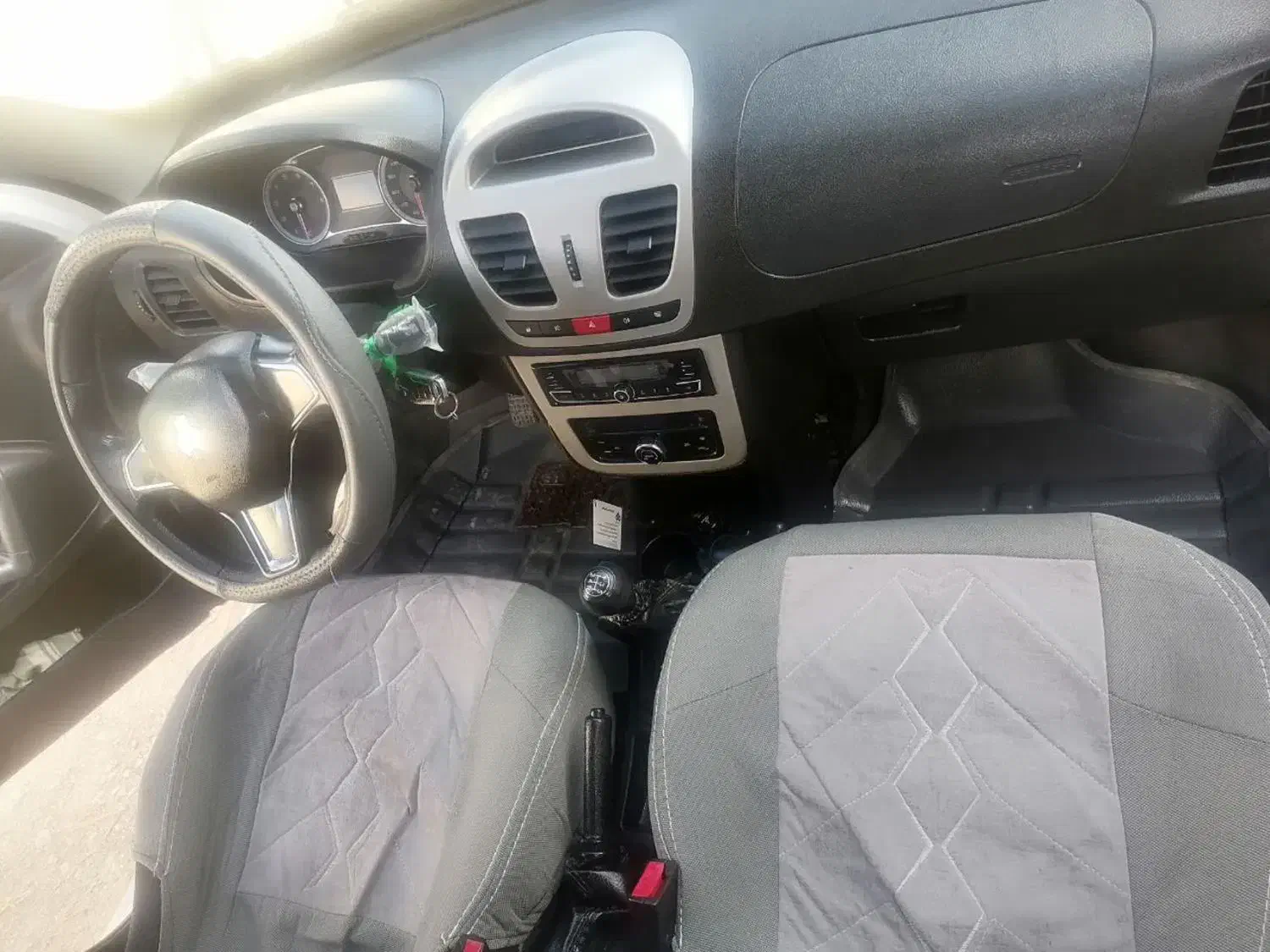 کویک|خودرو سواری و وانت|نی‌ریز, |دیوار