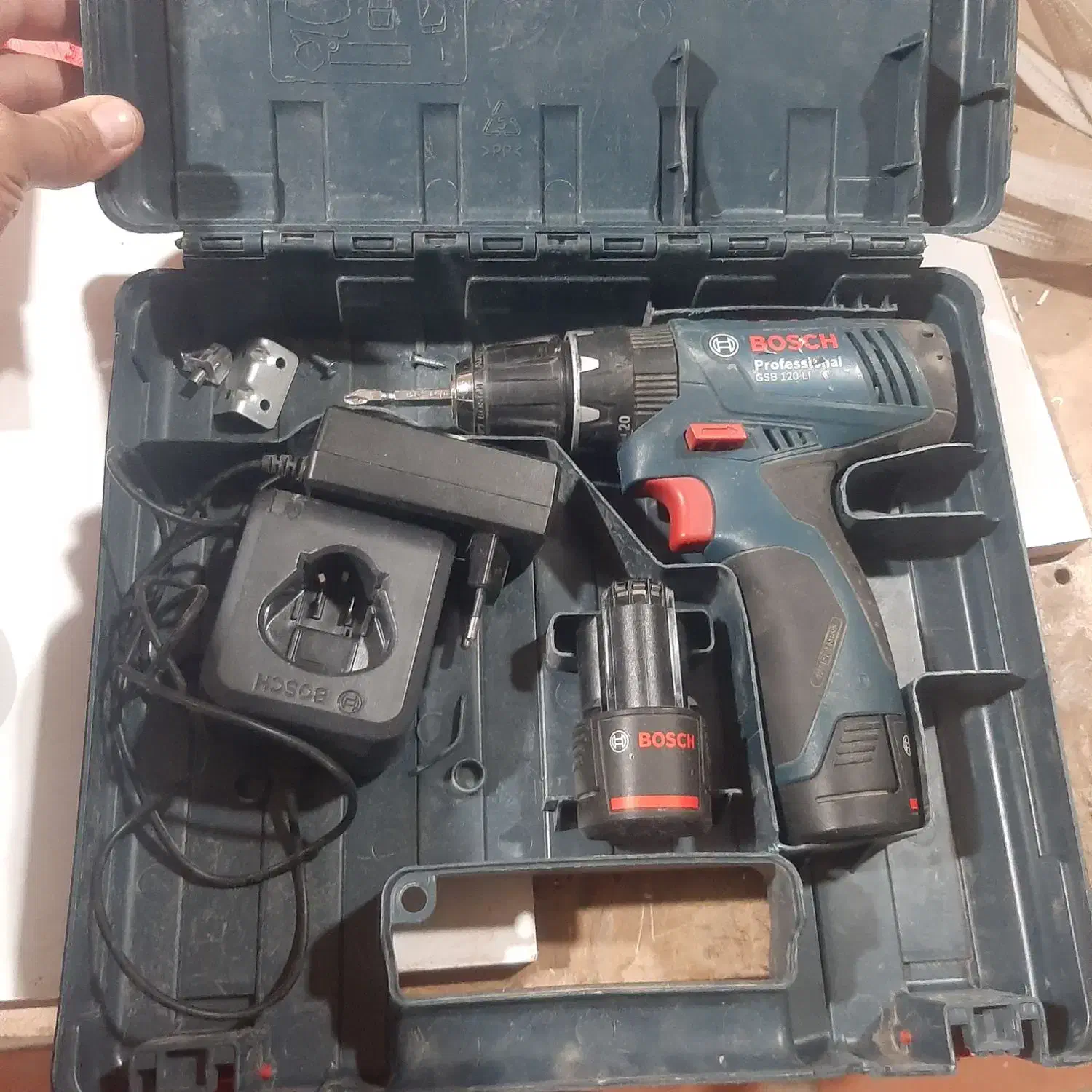 دریل شارژی بوش و میخ کوب ماکیتا|ابزارآلات|کرمانشاه, |دیوار