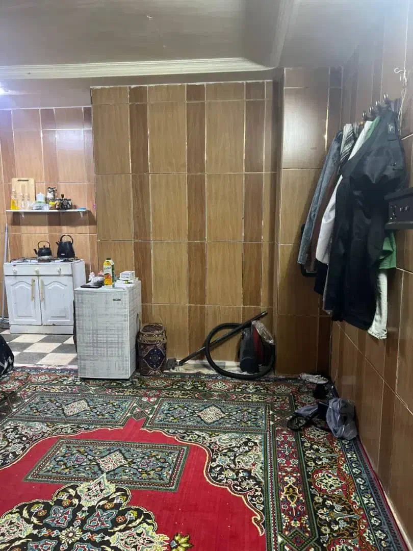اجاره سویت ۳۰ متری جهت سکونت و انبار|اجارهٔ خانه و ویلا|شیراز, دباغ خانه|دیوار