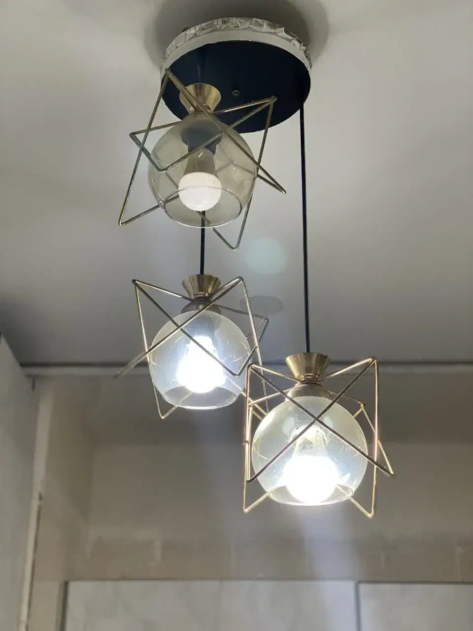 لوستر|لوستر و چراغ آویز|پرند, فاز ۶|دیوار