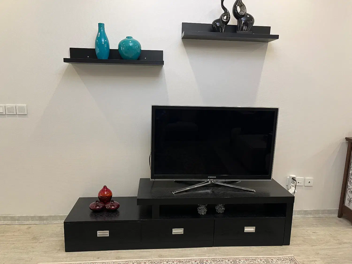 مبل و میزناهارخوری ۸نفره+جلومبلی و ۴ عسلی+ میز TV|مبلمان خانگی و میز عسلی|تهران, وردآورد|دیوار