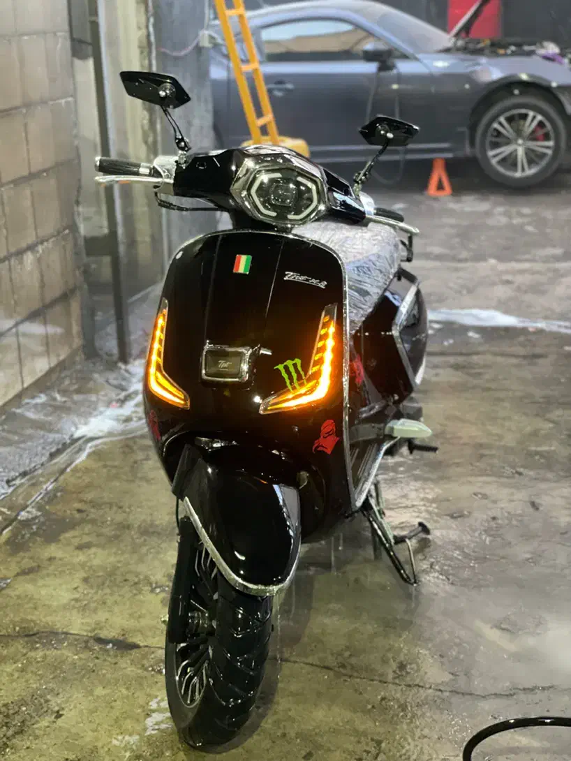 موتور وسپا|موتورسیکلت|مشهد, شهید فرامرز عباسی|دیوار