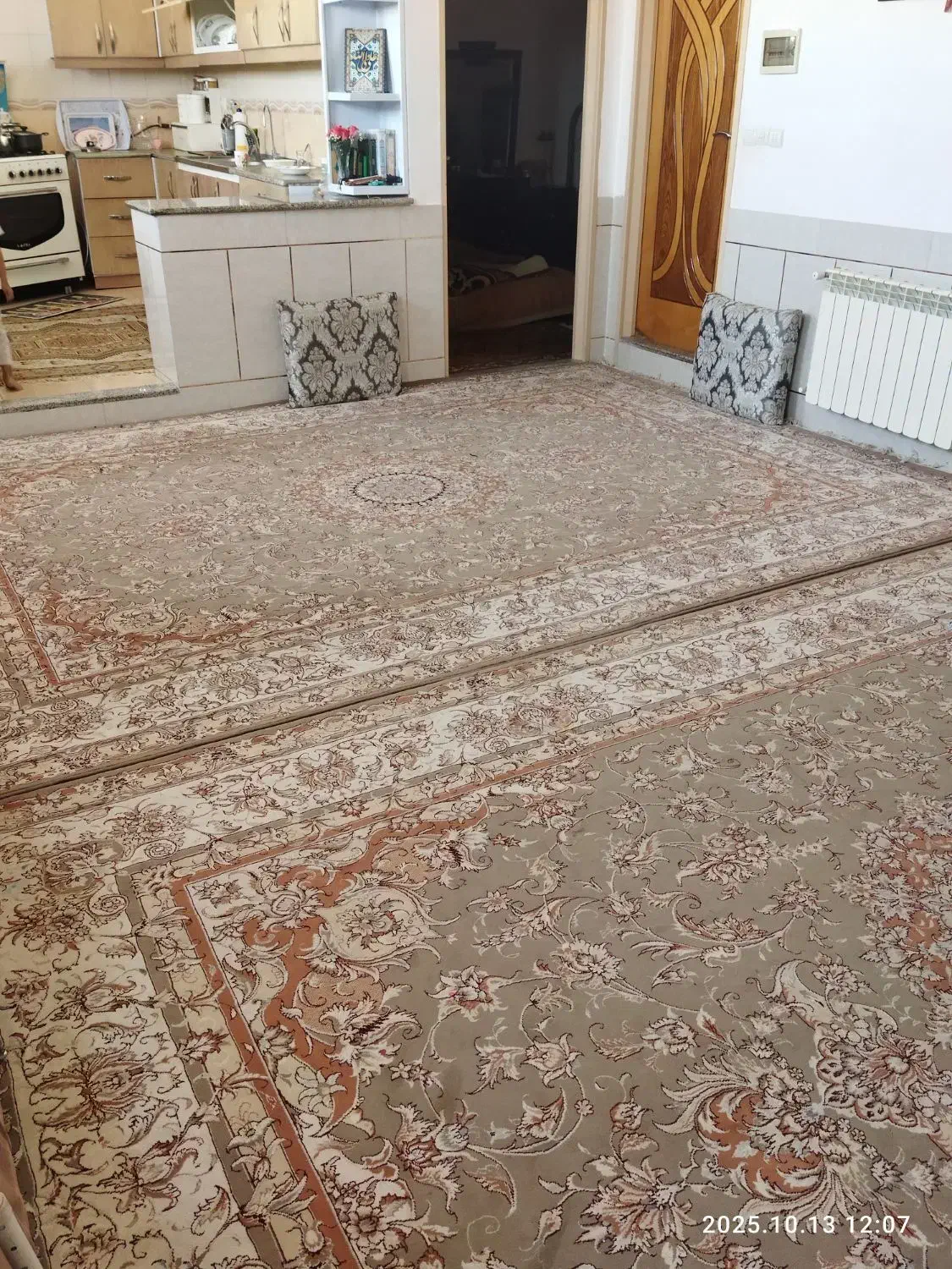 طبقه اول انقلاب اسلامی|فروش آپارتمان|شهرضا, |دیوار