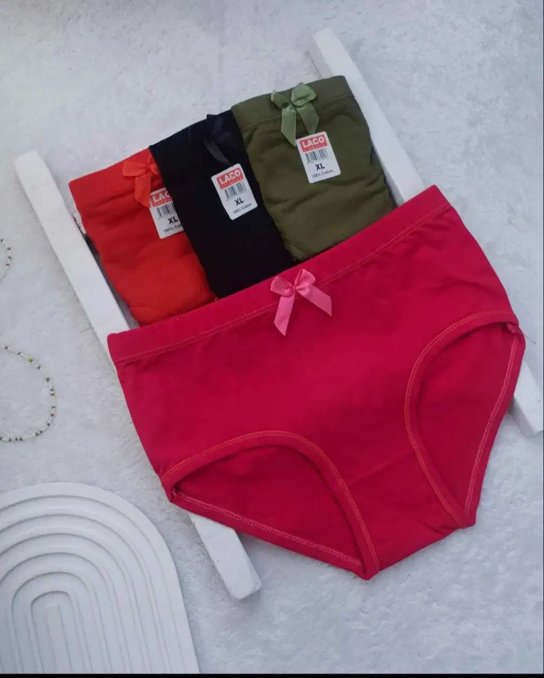 لباس زیر واکسسوری|لباس|شیروان (خراسان), |دیوار