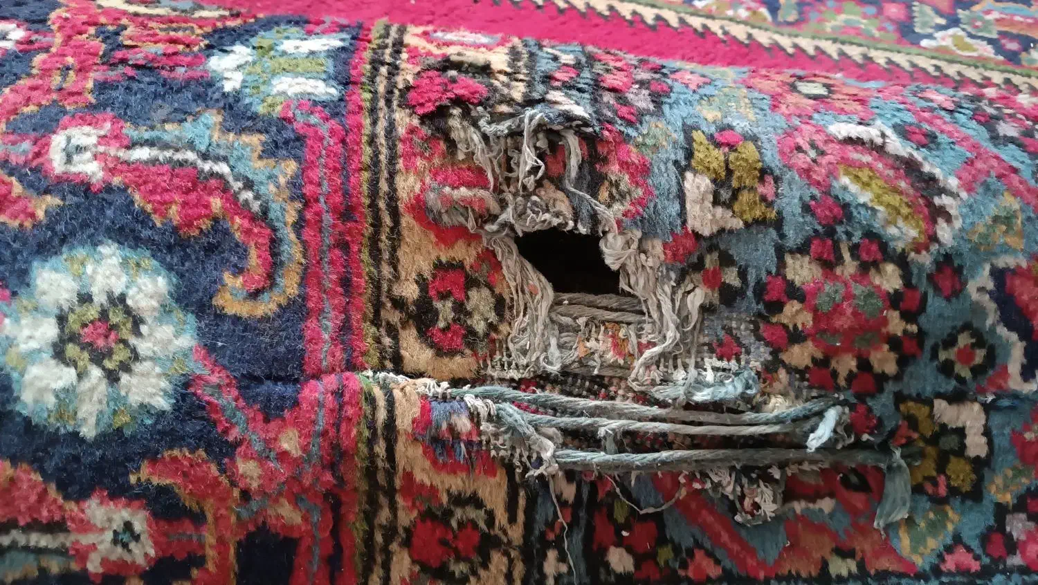 ۳تا فرش دستباف برا تیکه دوزی|فرش|اردبیل, |دیوار