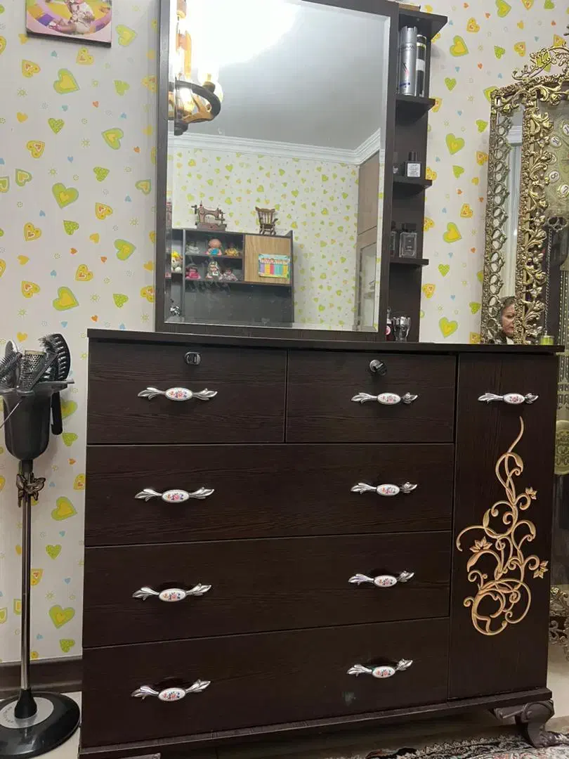 سرویس اتاق خواب|تخت و سرویس خواب|گلپایگان, |دیوار