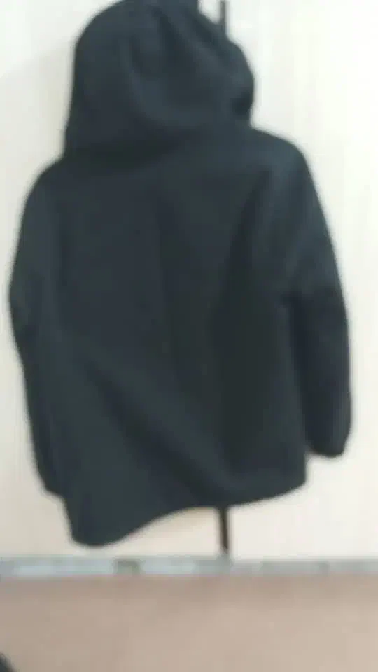 کابش نو نو|لباس|آغاجاری, |دیوار