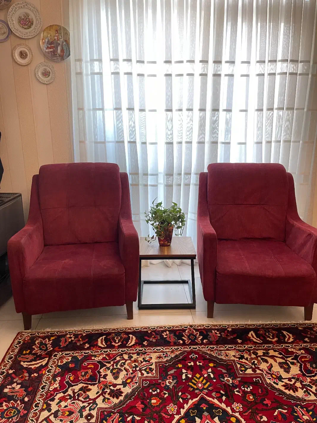 دو عدد مبل تکنفره راحتی|مبلمان خانگی و میز عسلی|تهران, قیطریه|دیوار