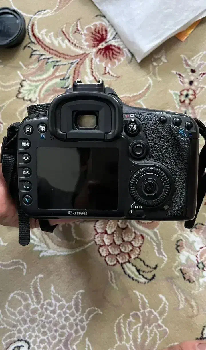 دوربین کنون 7D در حد نو|دوربین عکاسی و فیلمبرداری|بندر کنگان, |دیوار