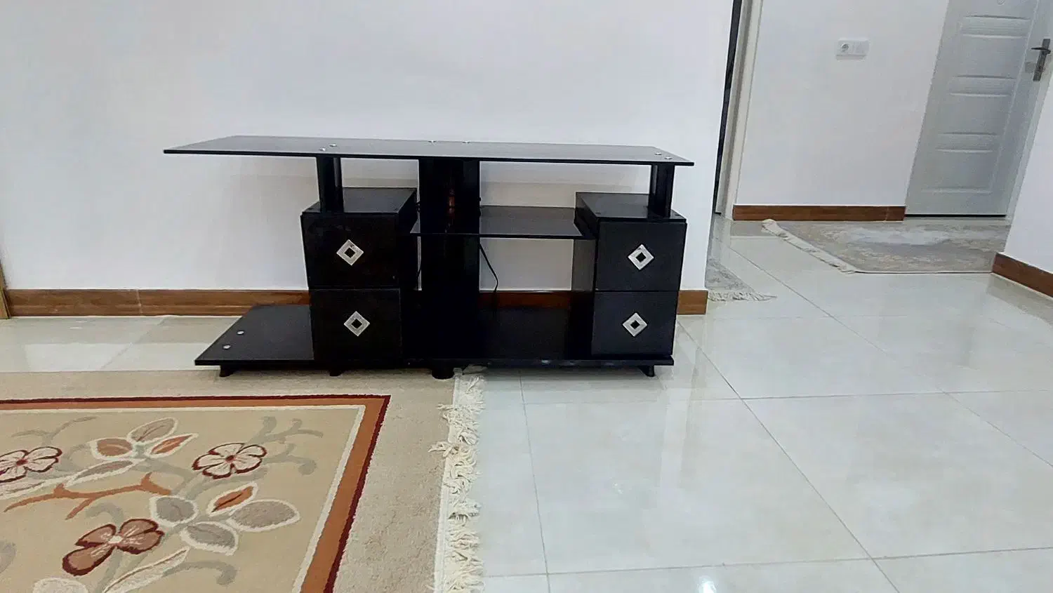 میز تی وی|میز تلویزیون|آستانه اشرفیه, |دیوار