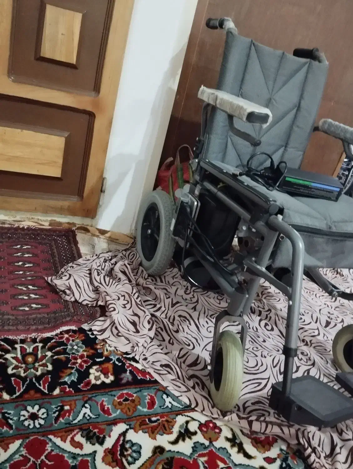 ویلچربرقی  ویلچر برقی تاشو نو|آرایشی، بهداشتی، درمانی|تبریز, |دیوار