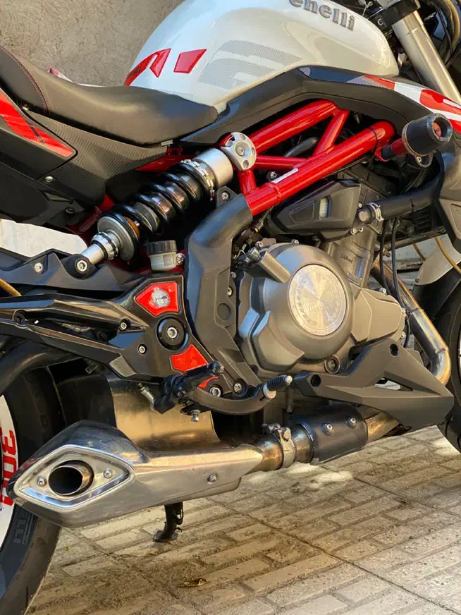 بنلی 300|موتورسیکلت|کرمانشاه, |دیوار