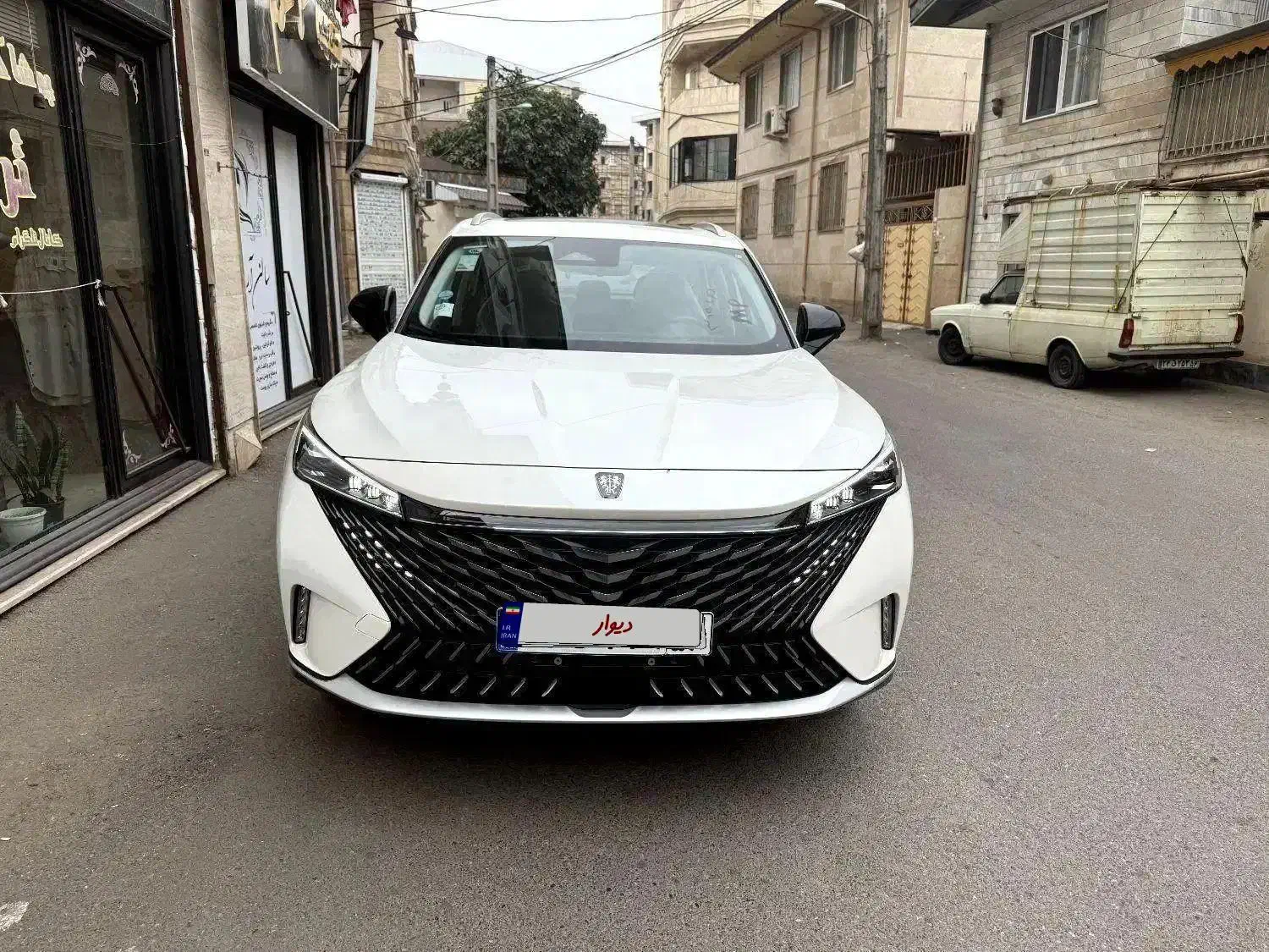 وارداتی پارس خودرو رووی/روئوه Roewe|خودرو سواری و وانت|رشت, معلم|دیوار