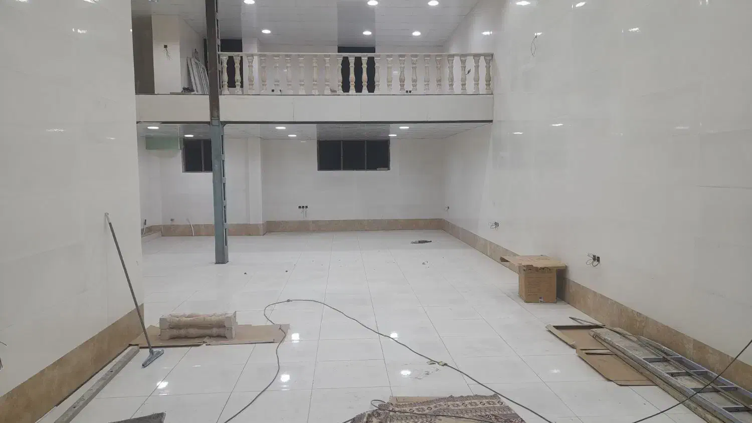 اجاره و رهن|اجارهٔ مغازه و غرفه|خوی, |دیوار