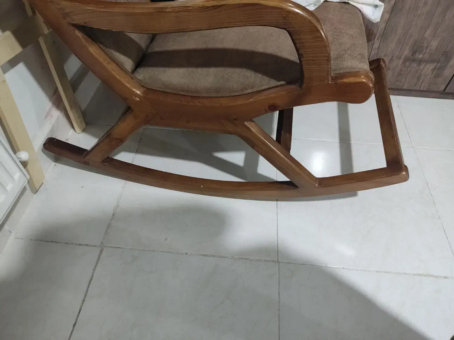 صندلی راک|صندلی و نیمکت|سنندج, |دیوار