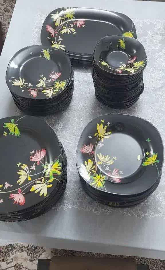 سرویس غذا خوری|ظروف سرو و پذیرایی|قم, زاد|دیوار