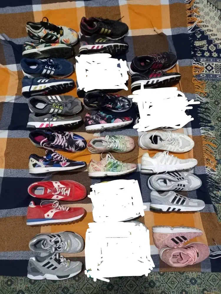 تعداد 12 جفت کتونی آدیداس اورجینال عمده|کیف، کفش، کمربند|نسیم‌شهر, |دیوار