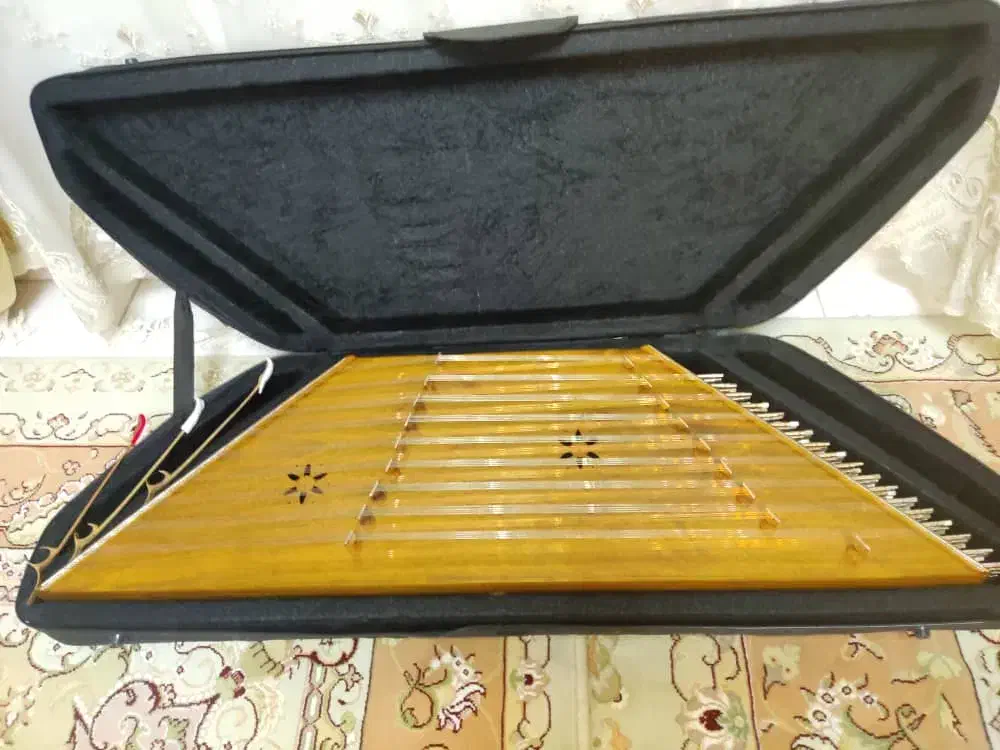 سنتور نو|سازهای سنتی|تبریز, |دیوار