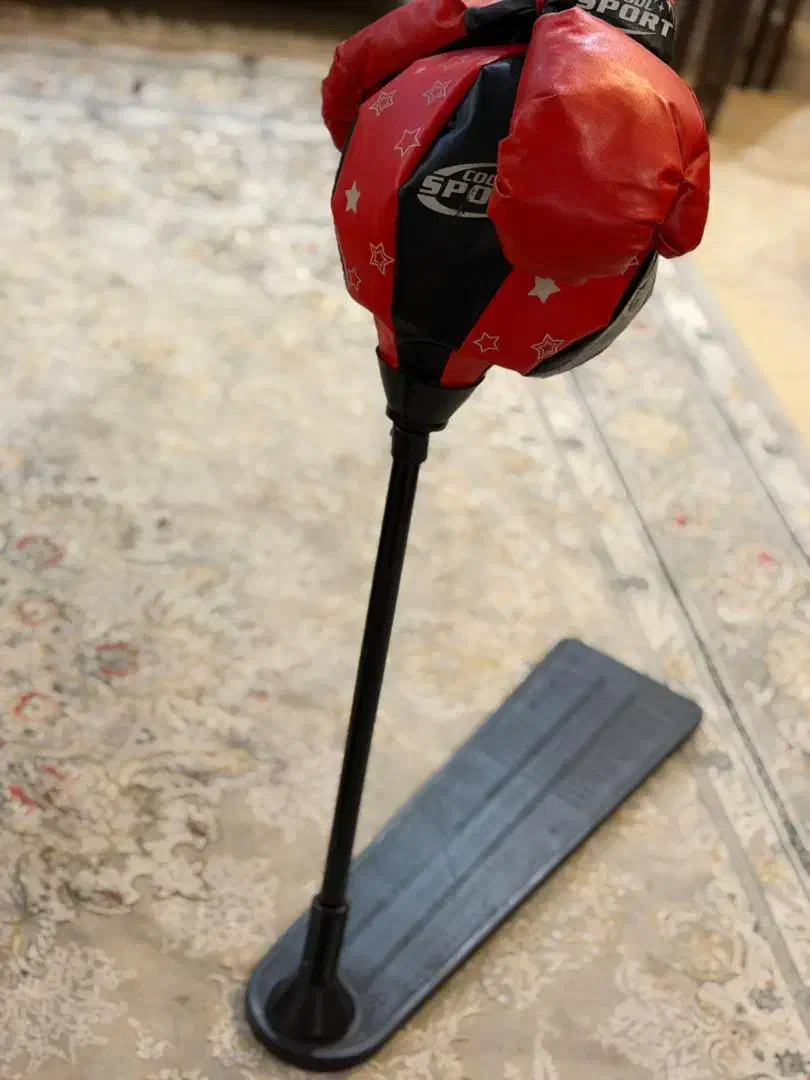 کیسه بوکس ایستاده کودکانه همراه با دستکش|تجهیزات ورزشی|تهران, فردوس|دیوار