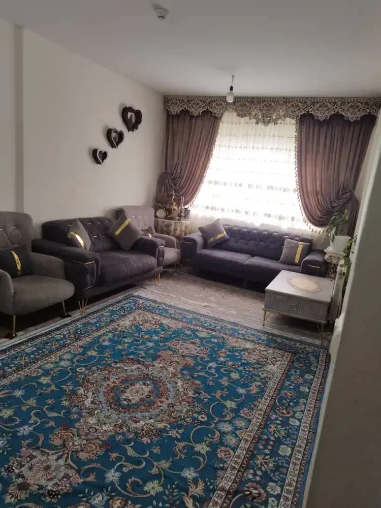 نظافت منزل|استخدام سرایداری و نظافت|پرند, فاز ۴|دیوار