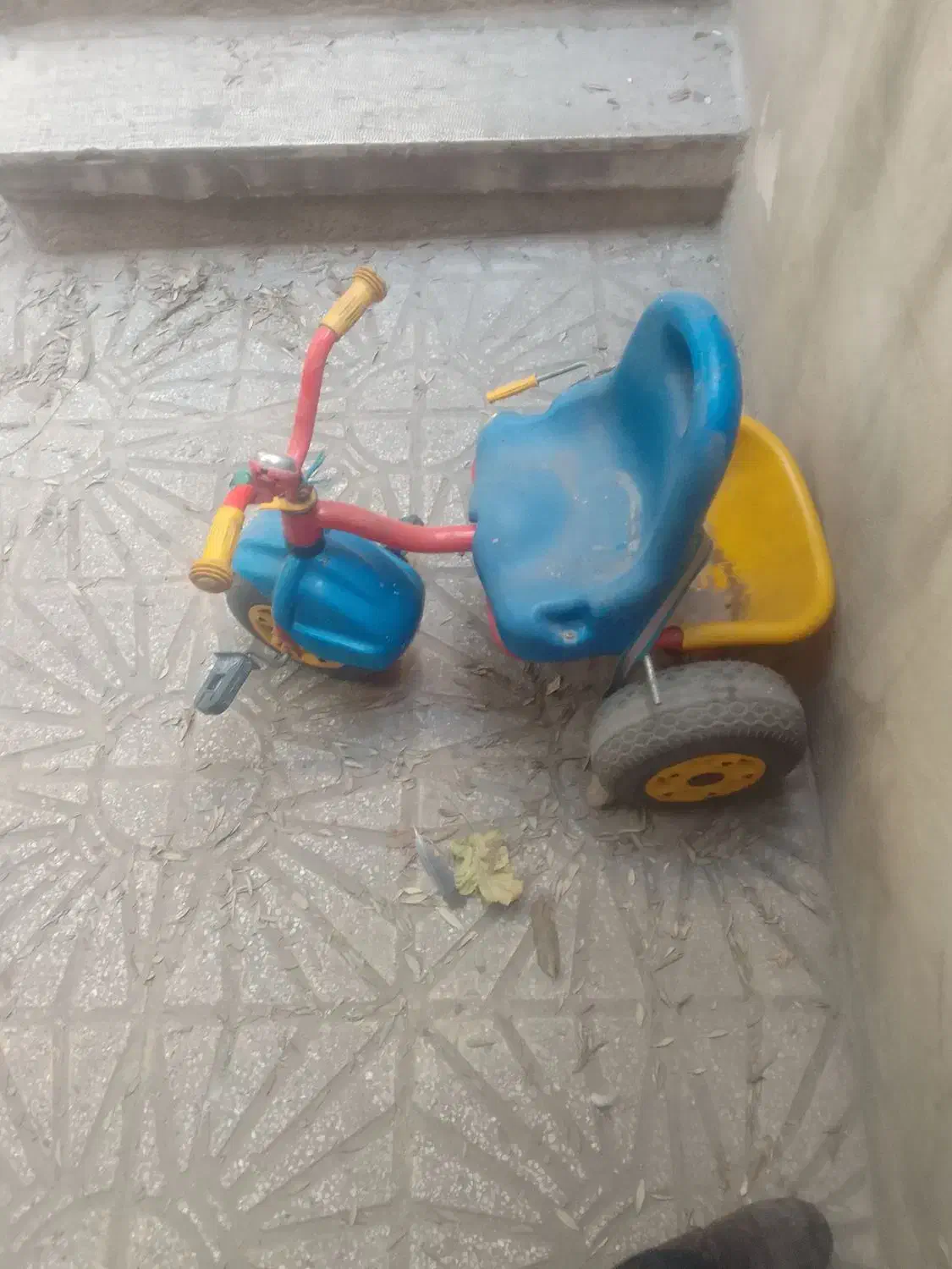 سه چرخه بچه گانه|دوچرخه، اسکیت، اسکوتر|تهران, امیر بهادر|دیوار