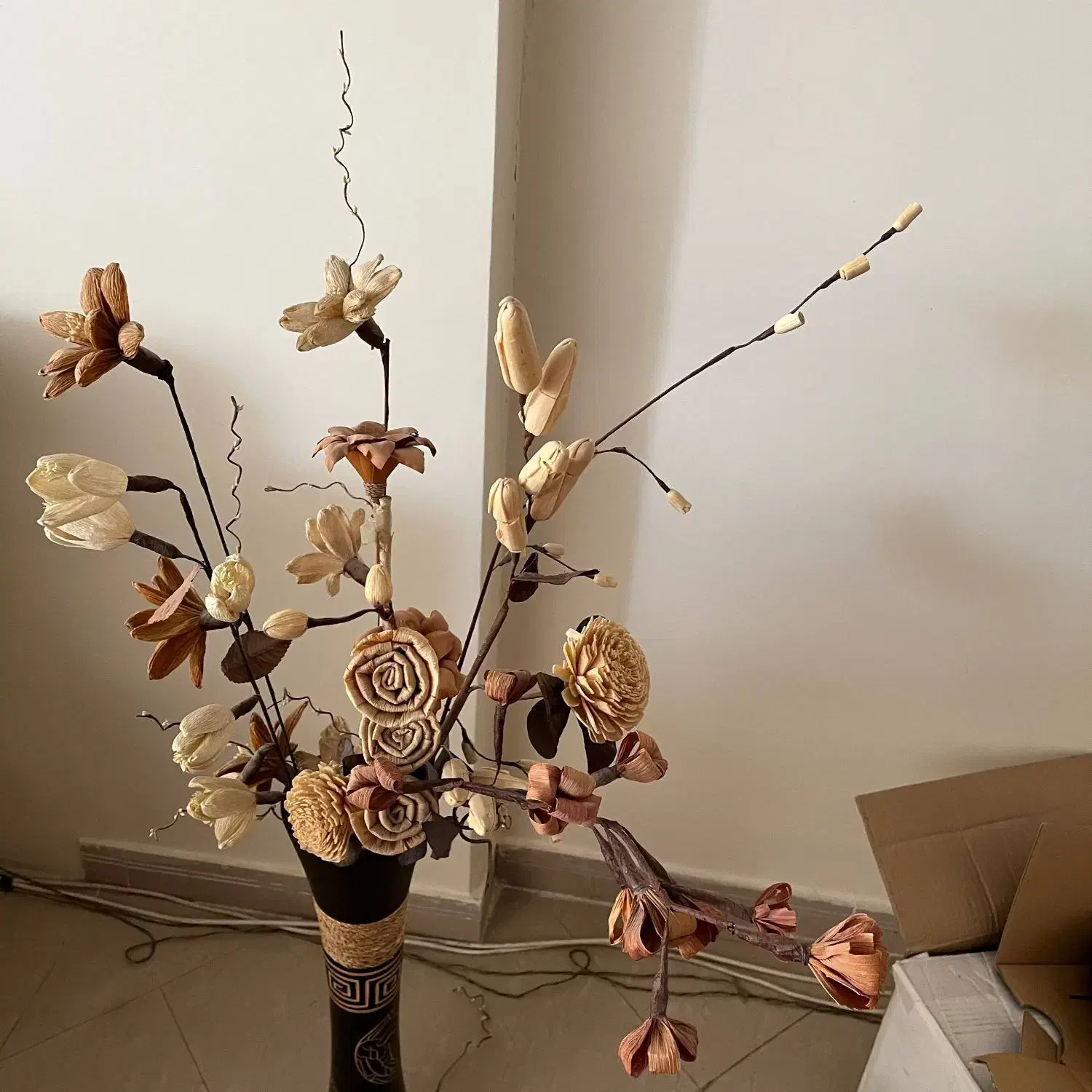 گلدان چوبی|گل مصنوعی|مشهد, هفت تیر (آب و برق)|دیوار