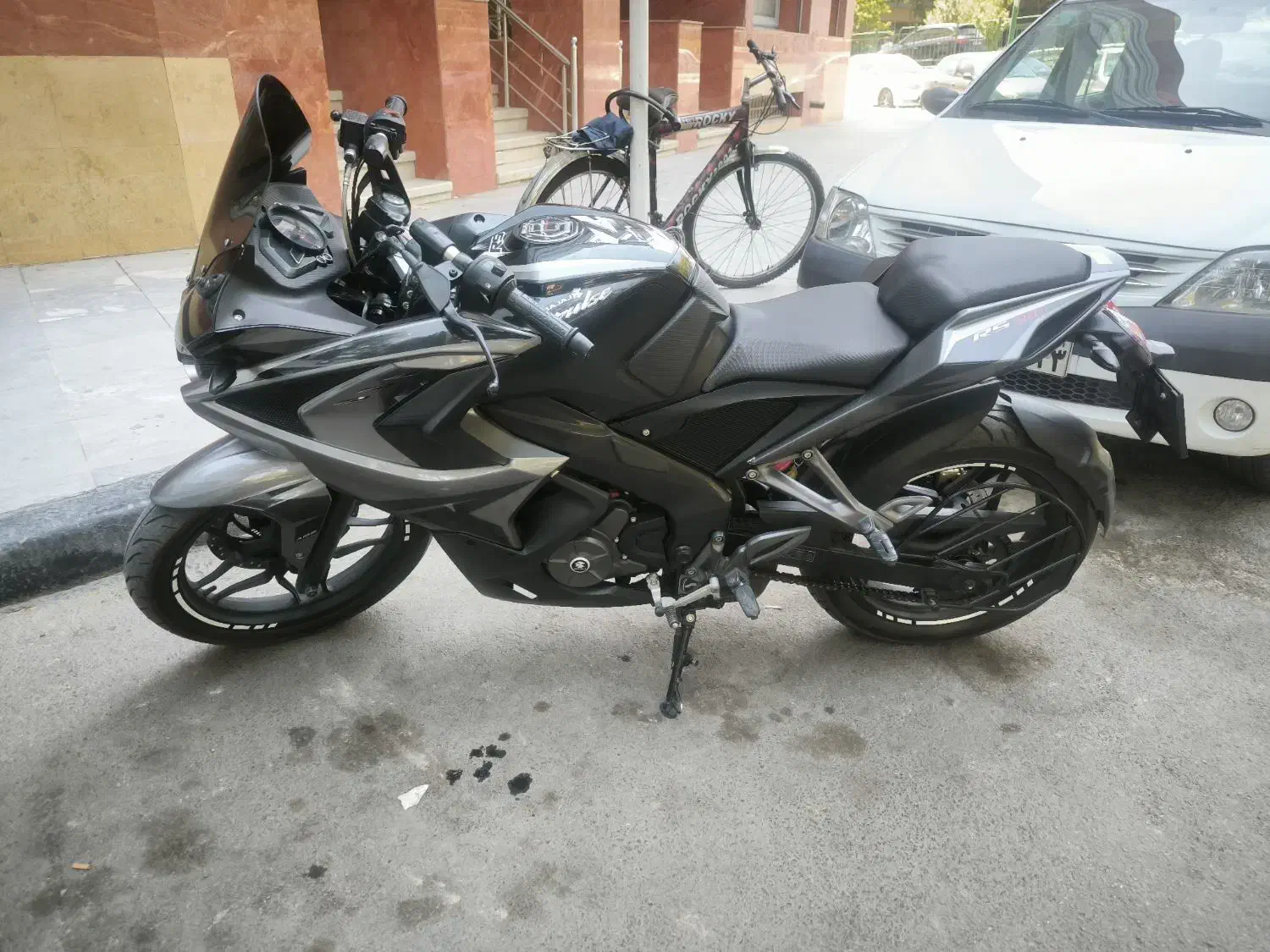 موتور rs200 بی عیب و نقص 7000تاکار|موتورسیکلت|اصفهان, زهران|دیوار