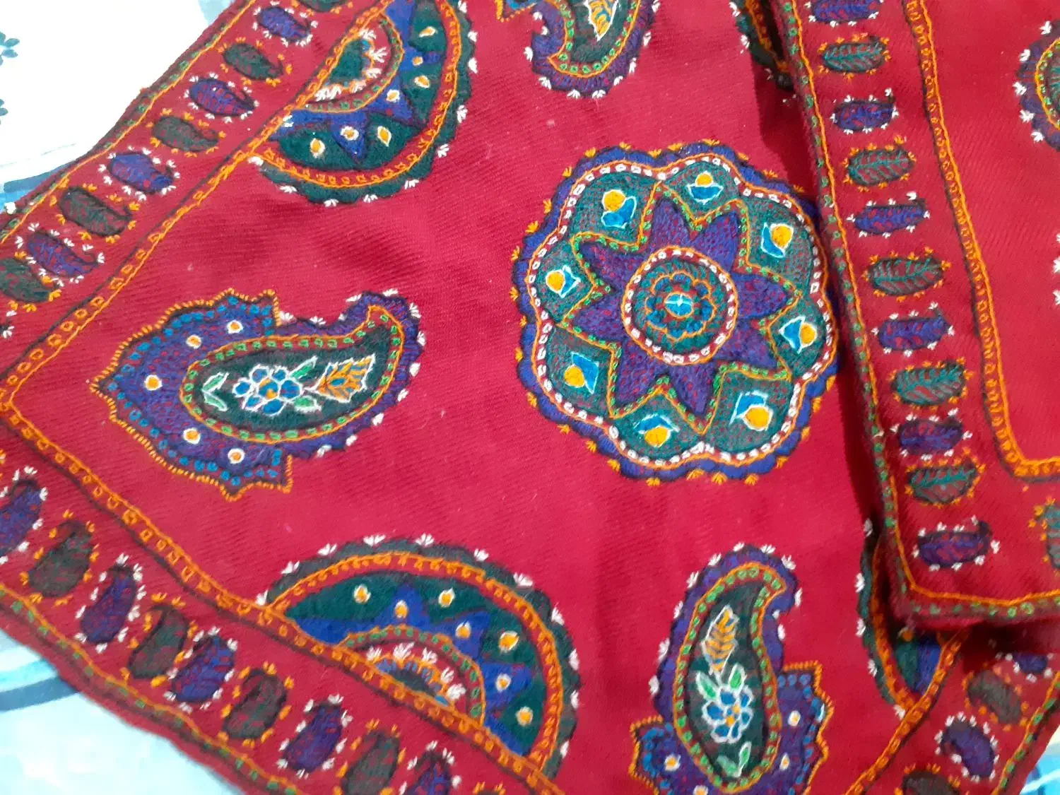 تعدادی پته|پشتی|سیرجان, |دیوار