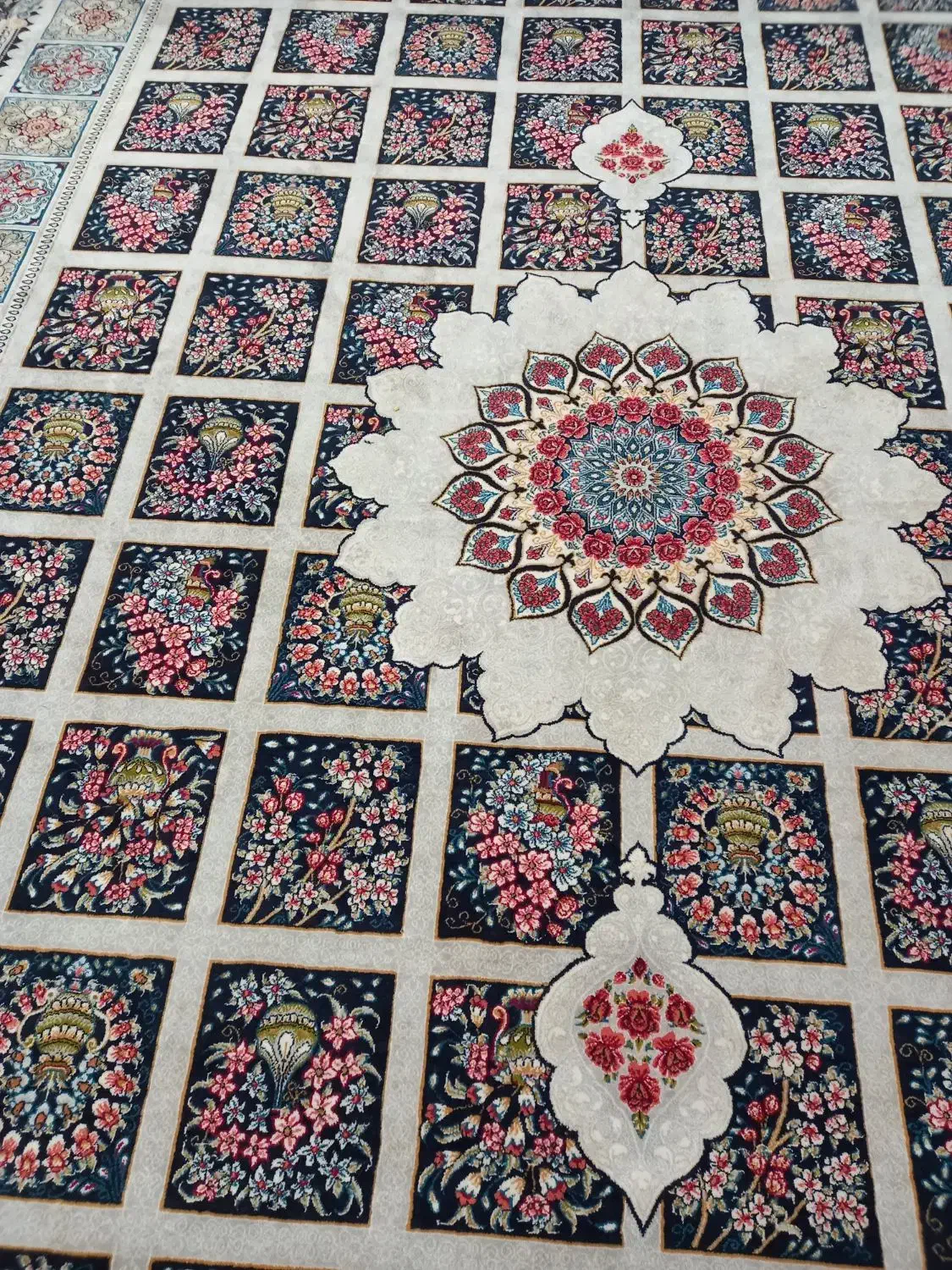 سه عددقالی|فرش|تربت جام, جامرود|دیوار