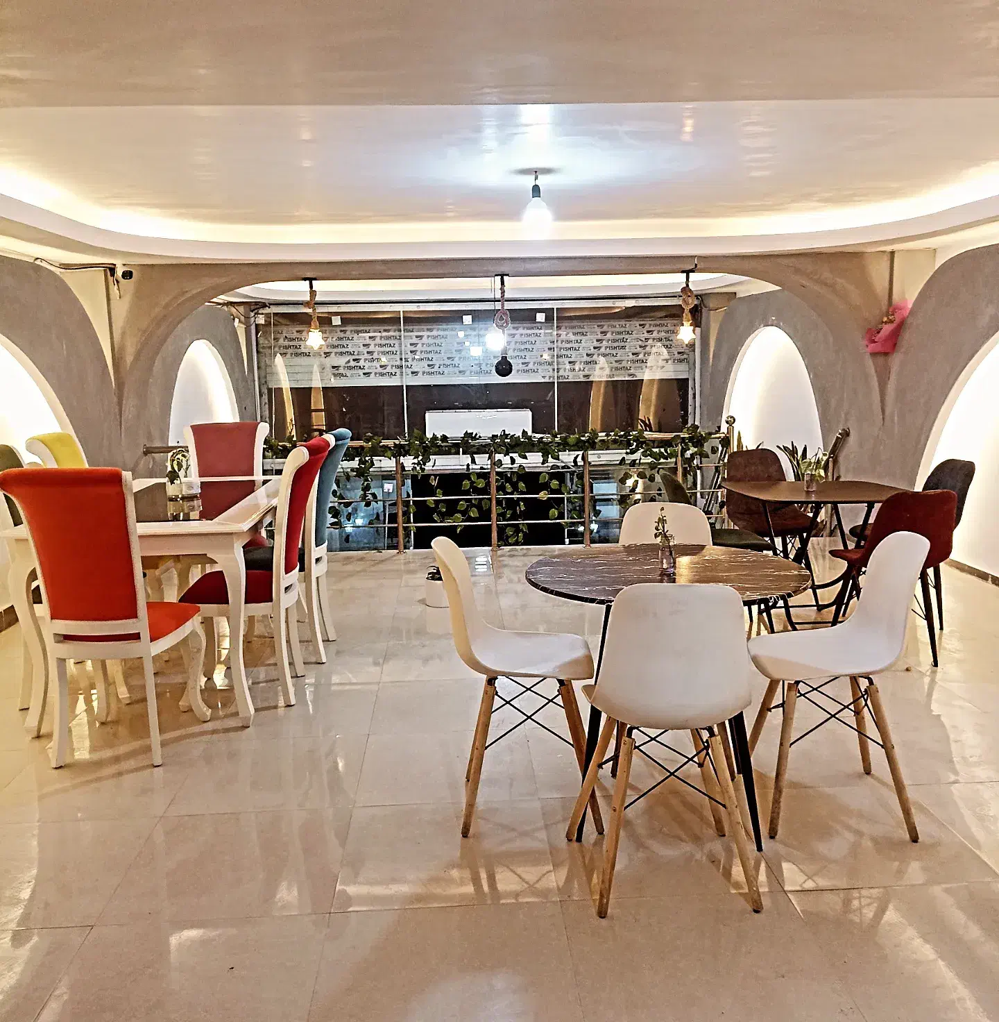 اجاره سفره خانه همراه وسایل کامل۱۵۰پیش اجاره ۱۲|اجارهٔ مغازه و غرفه|قزوین, |دیوار