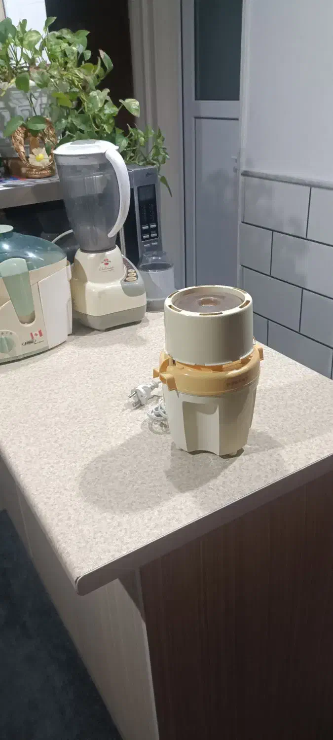 خرد کن|خردکن، آسیاب، غذاساز|ساوه, |دیوار