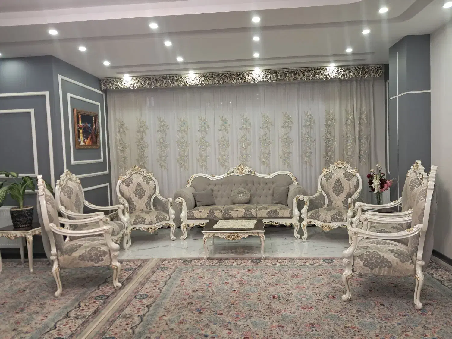 مبل ۹ نفره سبک کلاسیک|مبلمان خانگی و میز عسلی|قرچک, شهرک طلائیه|دیوار