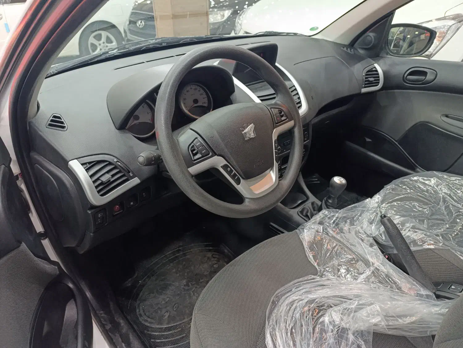 پژو 207 دنده ای پلاس 1404صفر خشک سقف فلز|خودرو سواری و وانت|تبریز, |دیوار